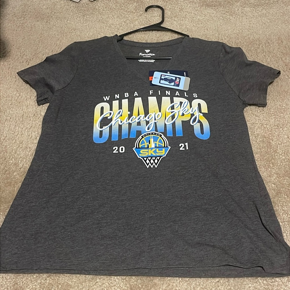NWT WNBA Finals Women’s Champs Chicago Sky Tee